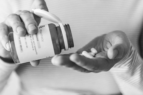 ۷. پروبیوتیکها (Probiotics)